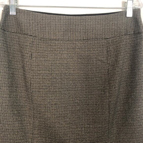 The Limited Collection Mid Rise Twill Skirt Size 8 - Picture 5 of 10